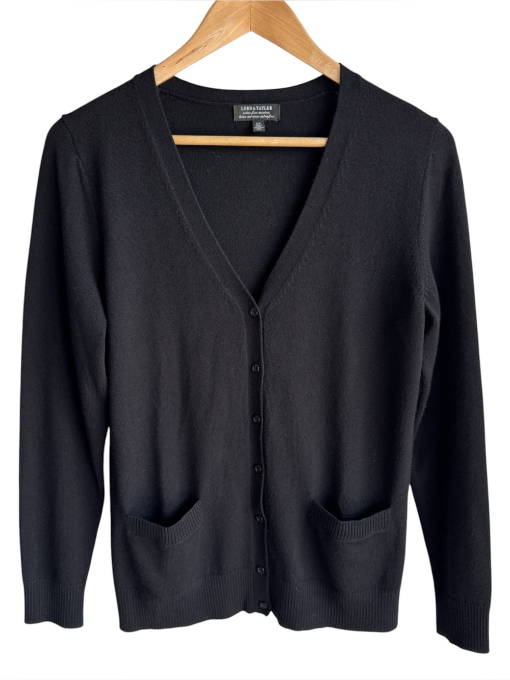 Lord & Taylor 100% Merino Wool Cardigan Sz S Black Lightweight Button Up Sweater